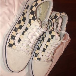 White And Black Checkered Vans Size 5.5